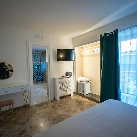 Le Stanze Di Cloe 3* Napoli
